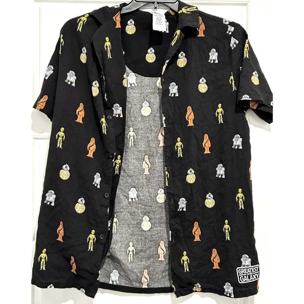 Men's Short Sleeve Button Down Star Wars Black Shirt‎ Disney Store Size MEDIUM